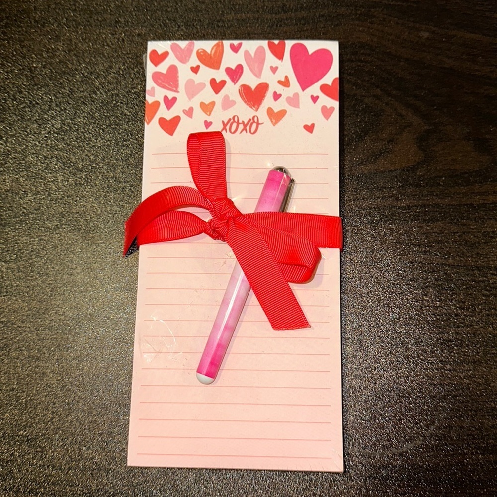 New Lady Jane XOXO Hearts Magnetic Note Pad with Pen
